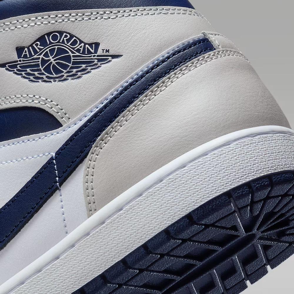 Pánské boty Air Jordan 1 Mid DQ8426-146 - bílé