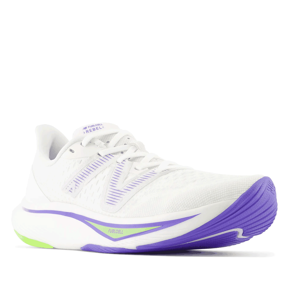 Boty New Balance FuelCell Rebel v3 WFCXCC3 - bílé