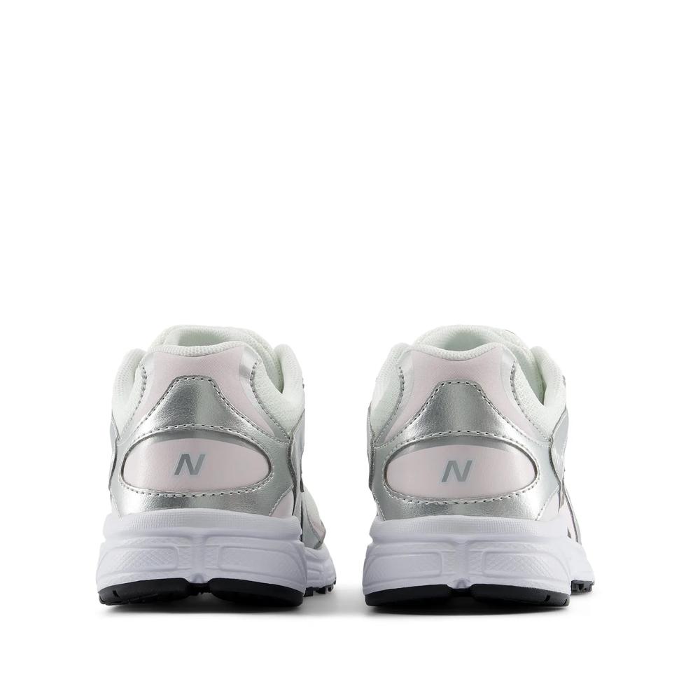 Dětské boty New Balance G4085Y8 - stříbně