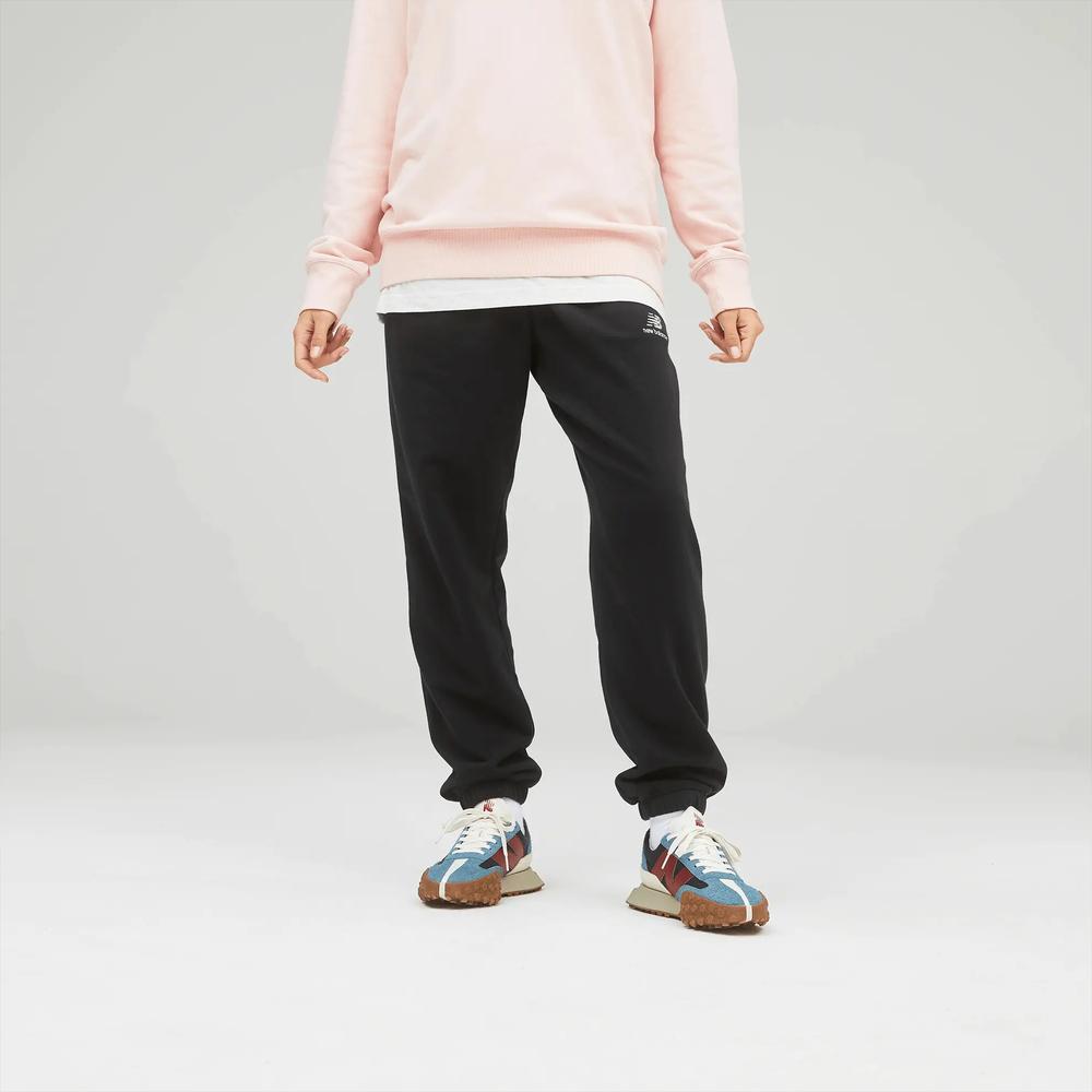 Sportovní tepláky New Balance UP21500BK - černé