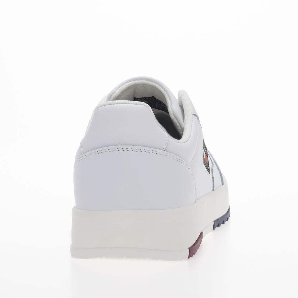 Boty Tommy Jeans Essential Retro Leather Half Cleat EM0EM00899-YBR - bílé