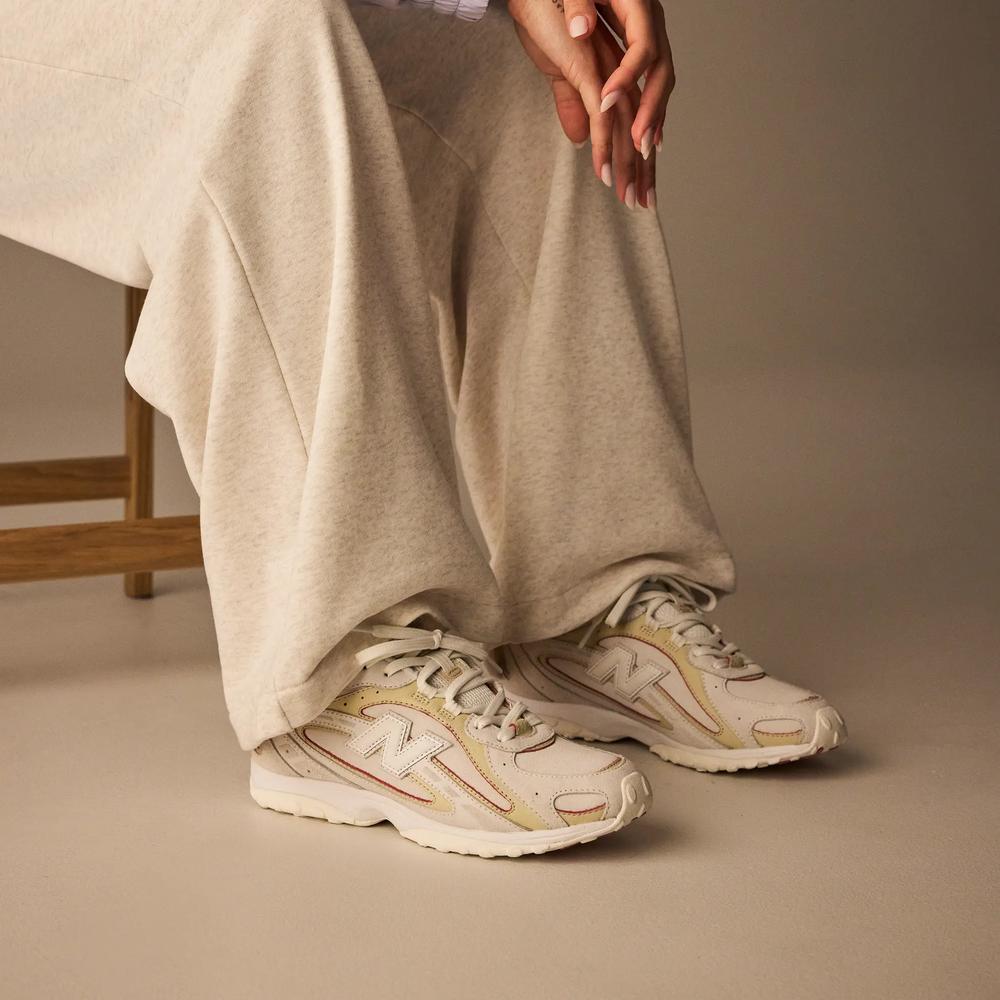 Unisex boty New Balance U204LSC - béžové