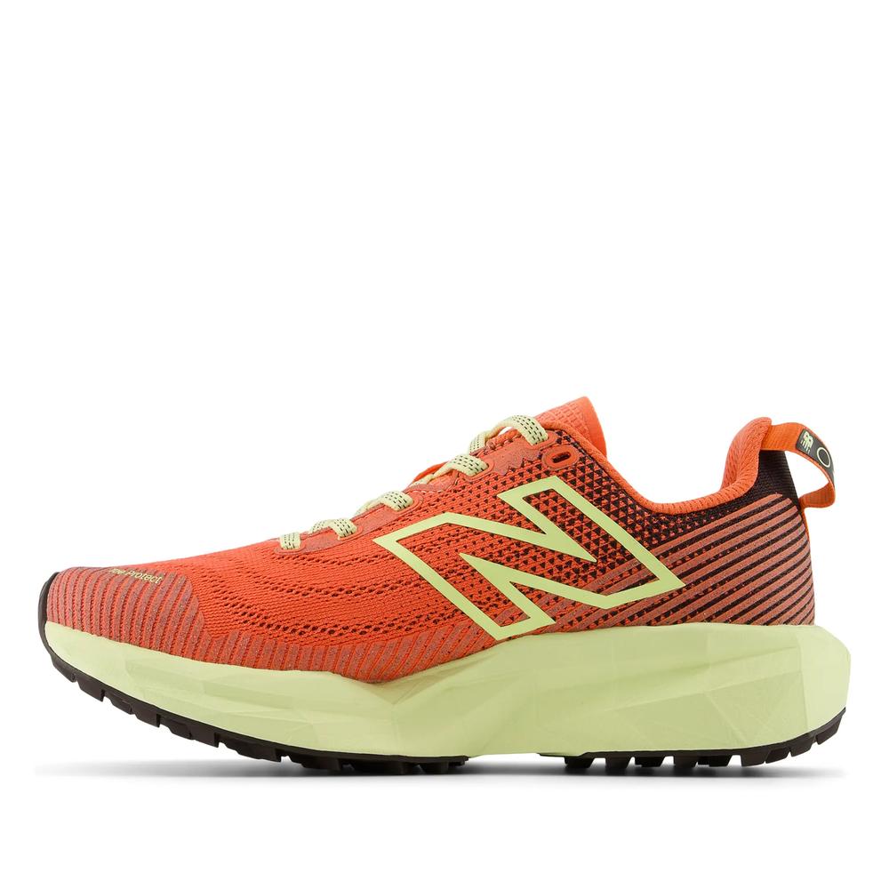 Boty New Balance FuelCell Venym WTVNYMP - oranžové
