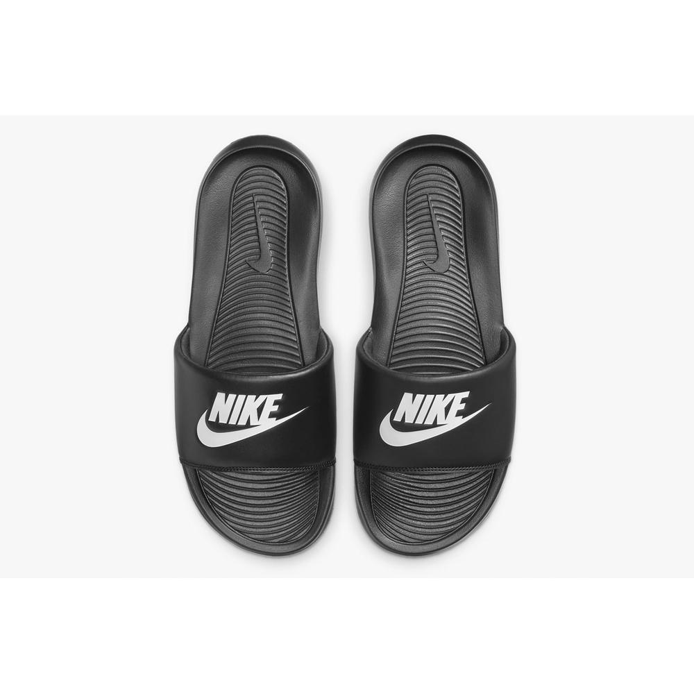 Žabky Nike Victori One CN9675-002 - černé