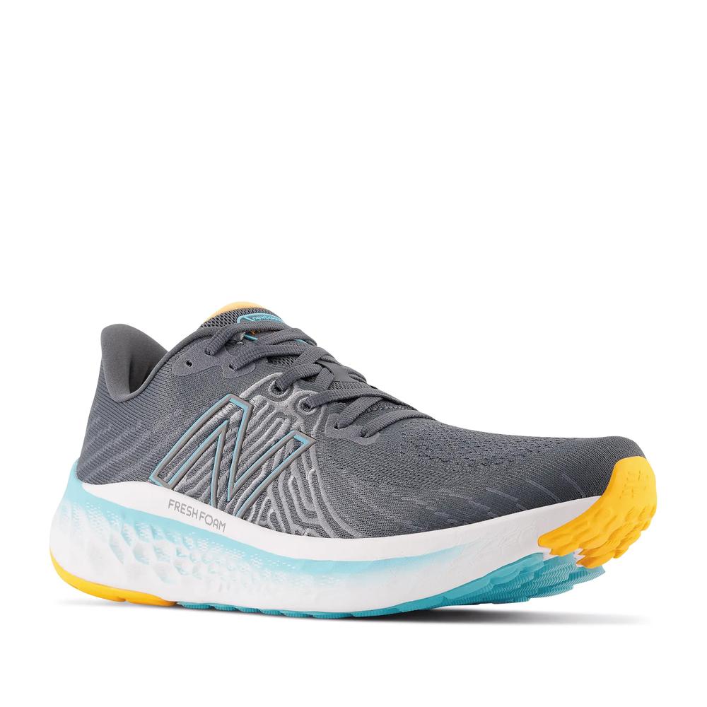 Boty New Balance Fresh Foam Vongo v5 MVNGOCD5 - šedivé