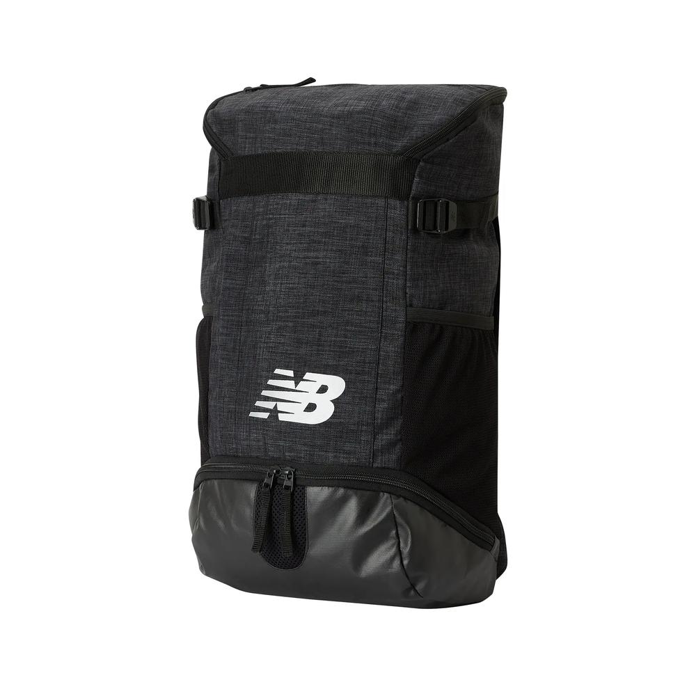 Batoh pro každého New Balance BG23371GBK - černé