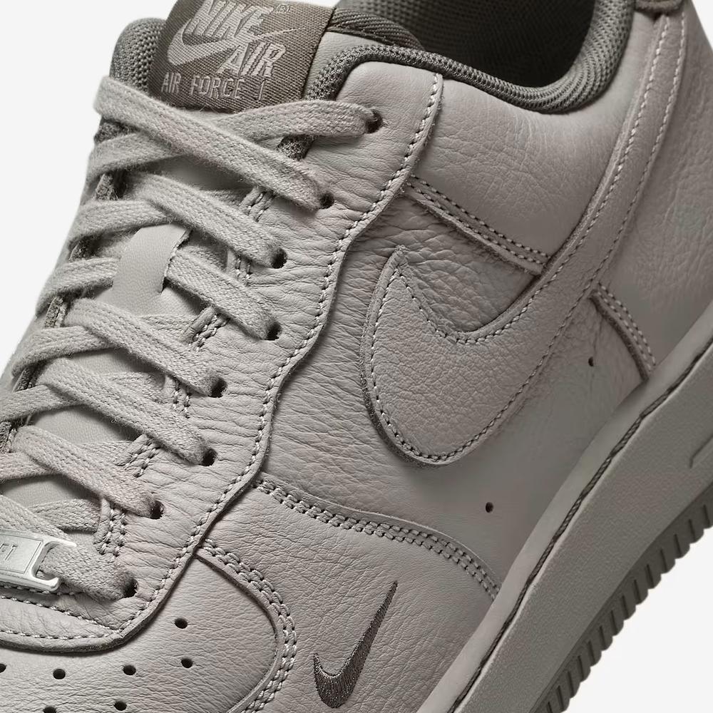 Boty pánské Nike Air Force 1 '07 LV8 HM9483-300 - šedivé