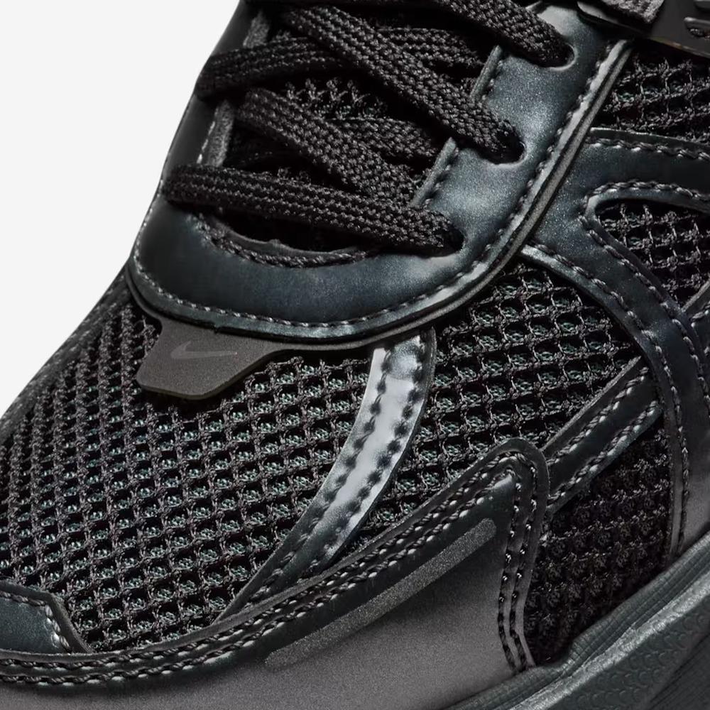 Unisex  boty Nike V2K Run FD0736-001 - černé