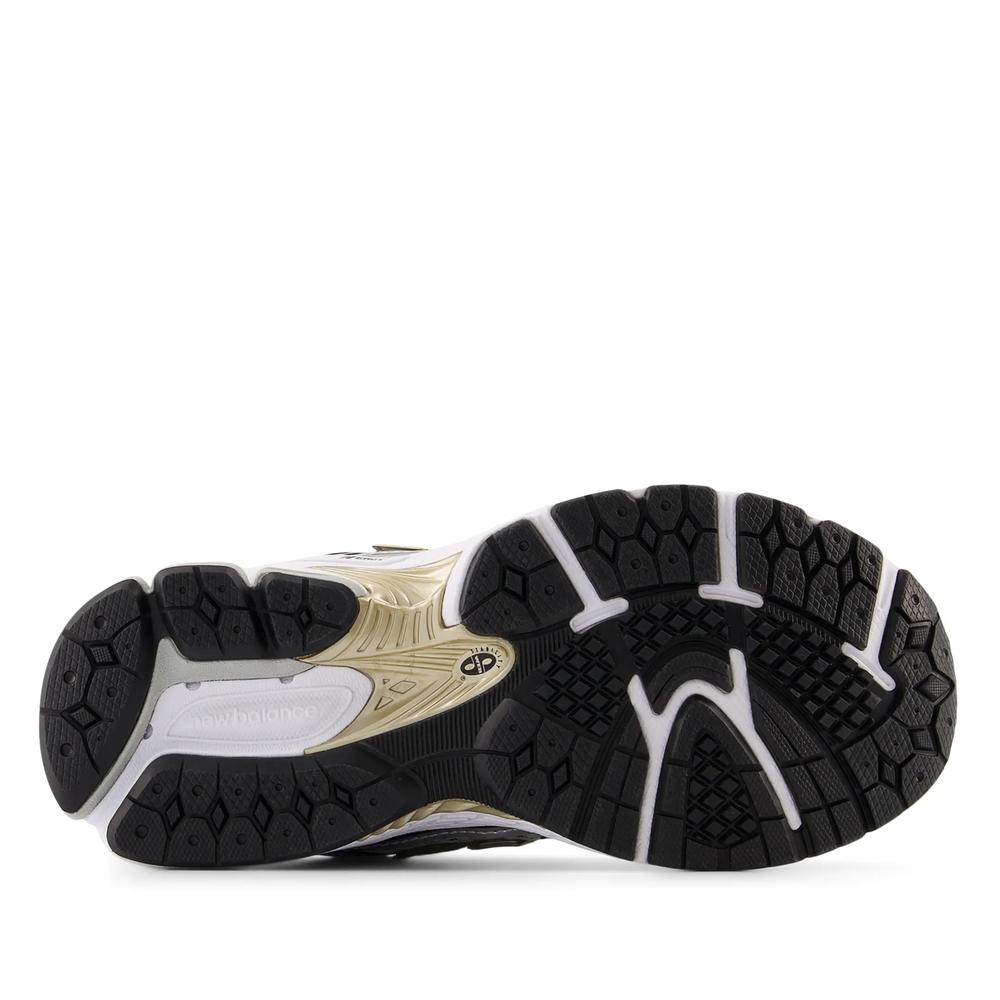 Boty pro mládež New Balance GC1906RA - stříbně