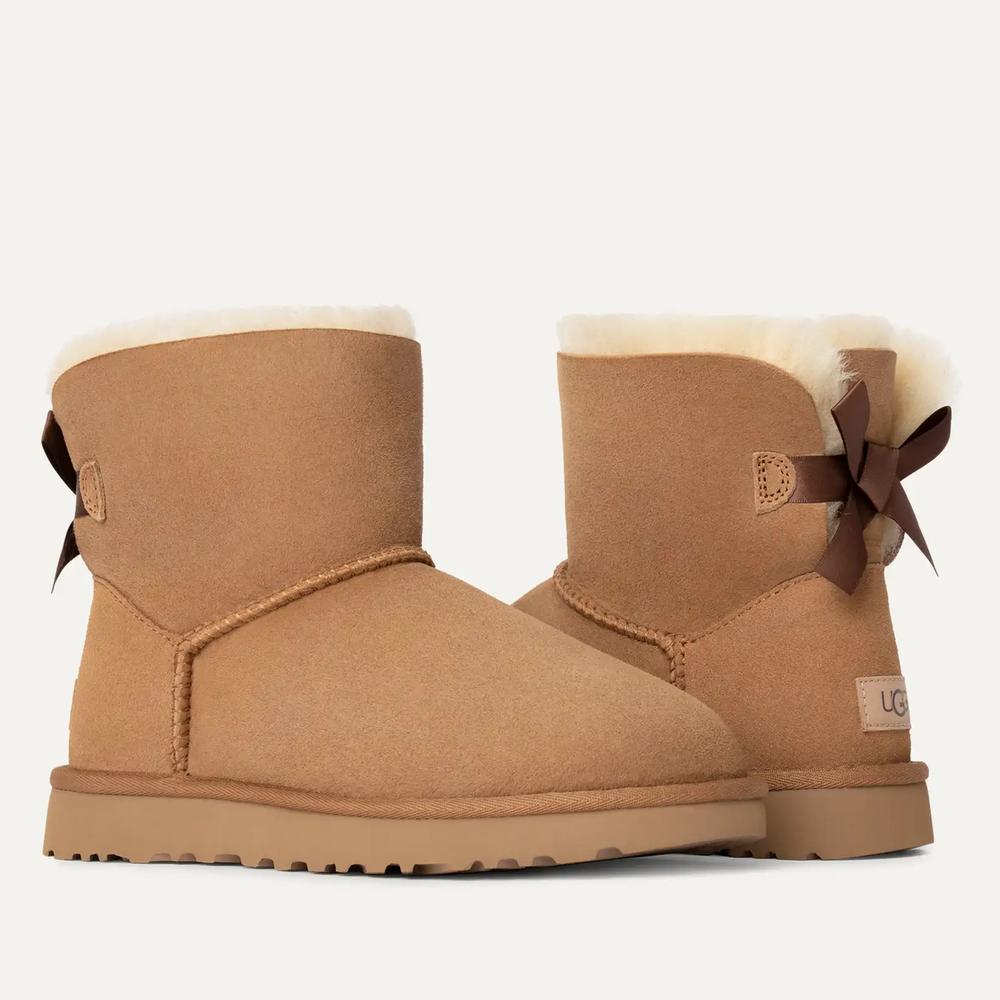 Boty dámské UGG W Mini Bailey Bow II 1016501-CHE - hnedé