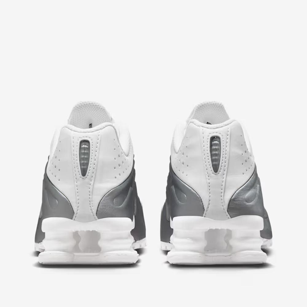 Dětské boty Nike Shox R4 CW2626-101 - bílé