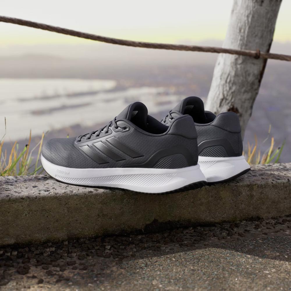 Boty adidas Runfalcon 5 IE8819 - šedivé