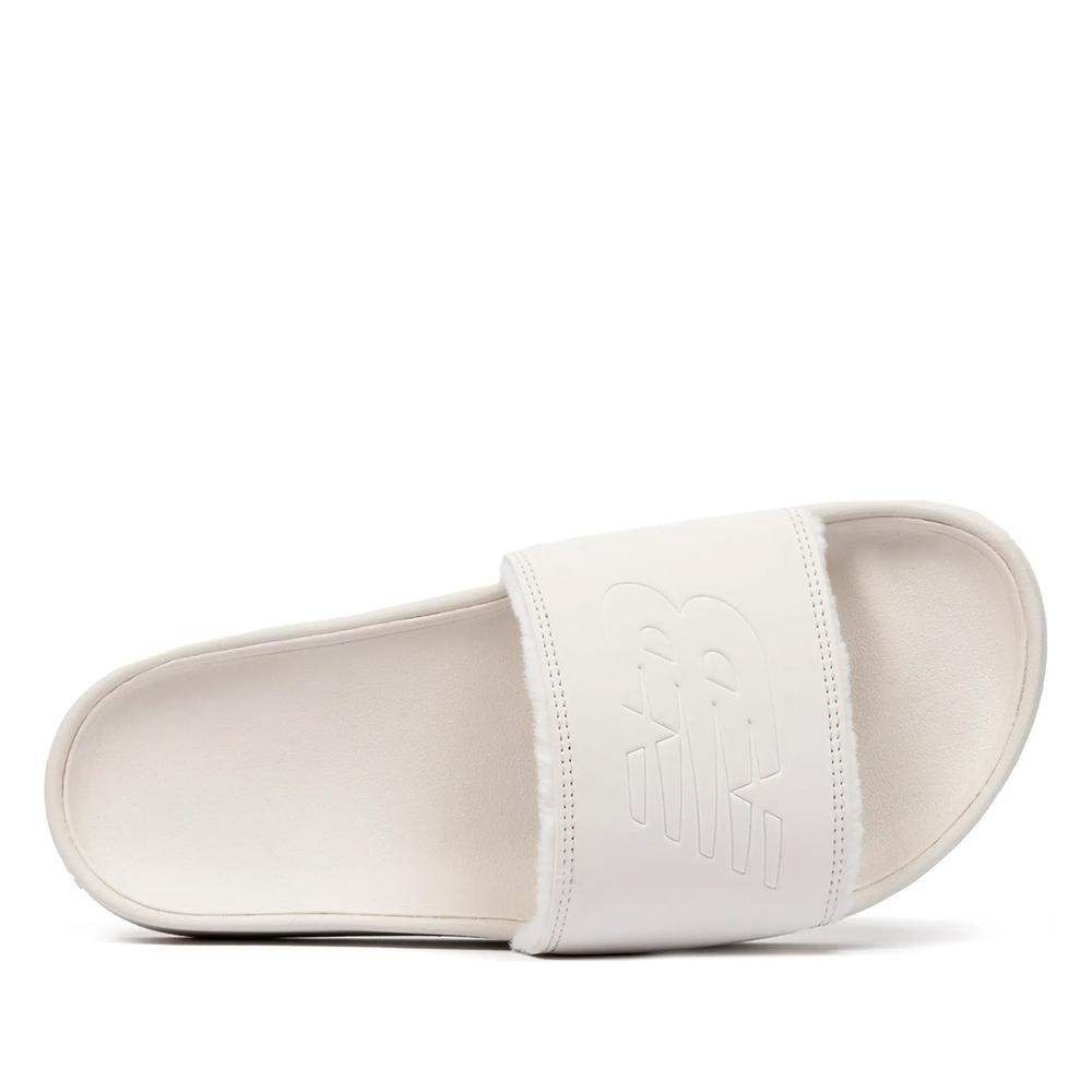 Pantofle New Balance SWF200C3 - béžové