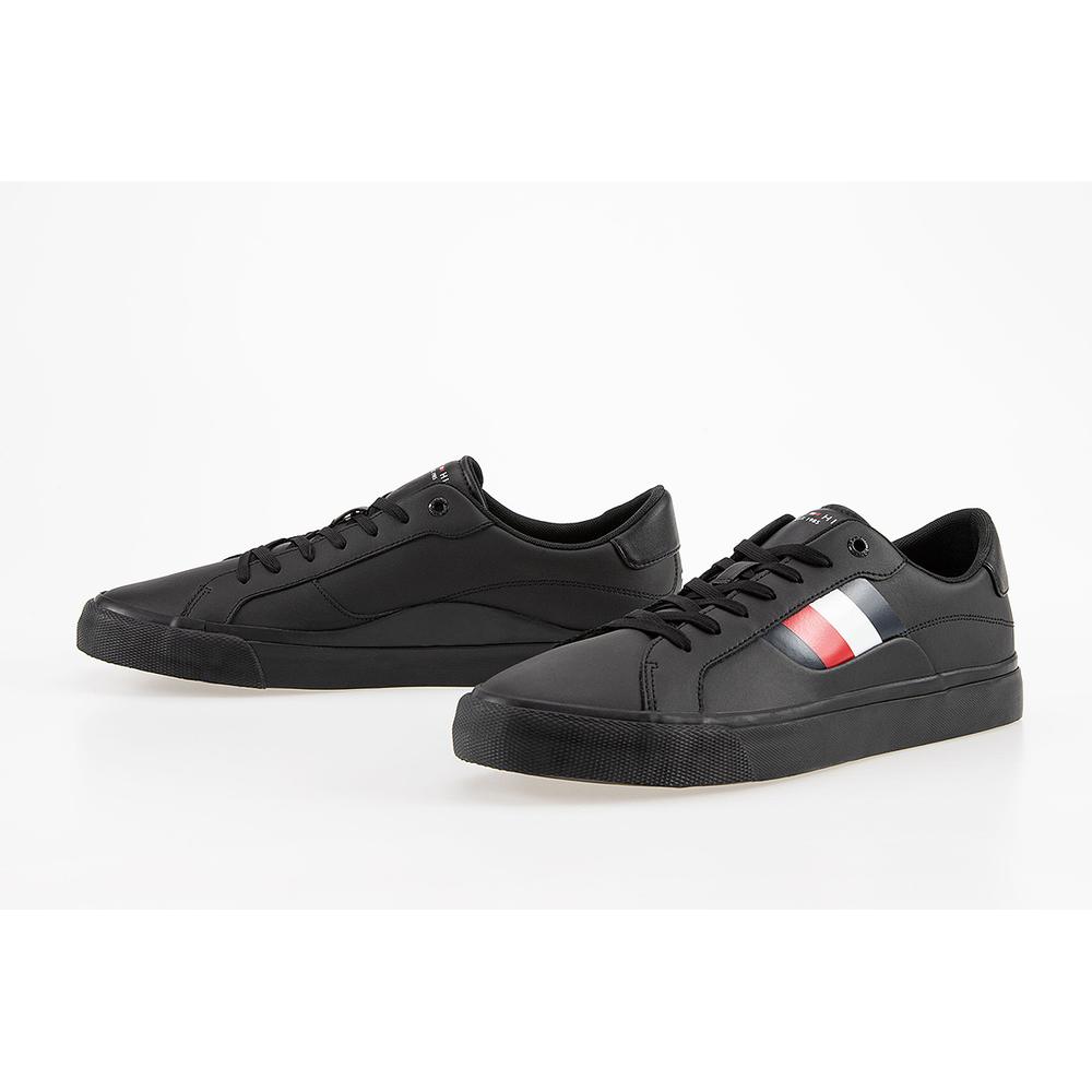 Boty Tommy Hilfiger Signature Detailing Leather Trainers FM0FM04140-BDS - černé