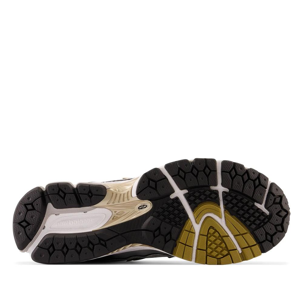 Boty New Balance M1906RA - stříbně