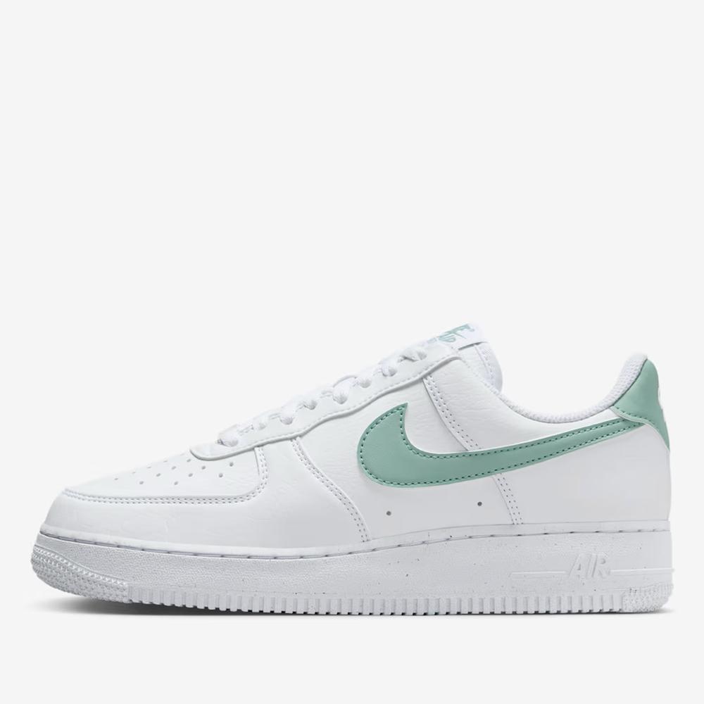 Dámské boty Nike Air Force 1 '07 Next Nature DV3808-112 - bílé