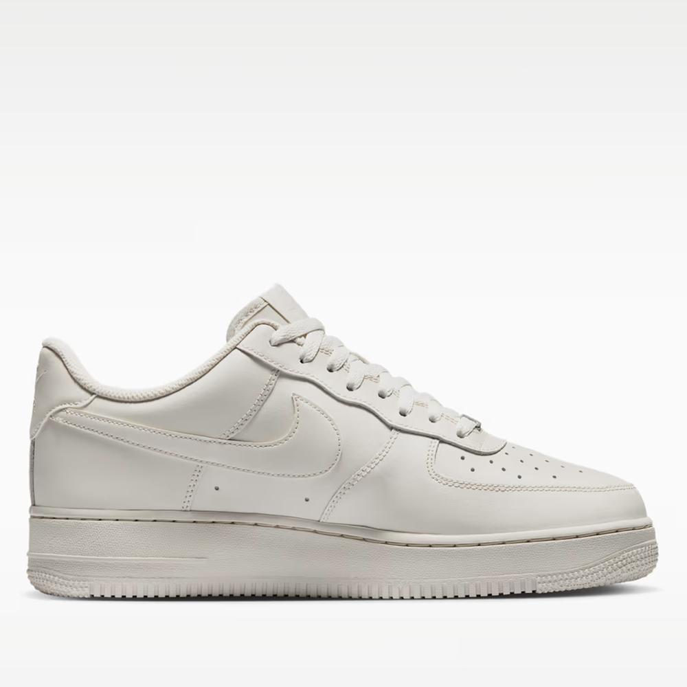 Boty pánské Nike Air Force 1 '07 IH1698-003 - bílé