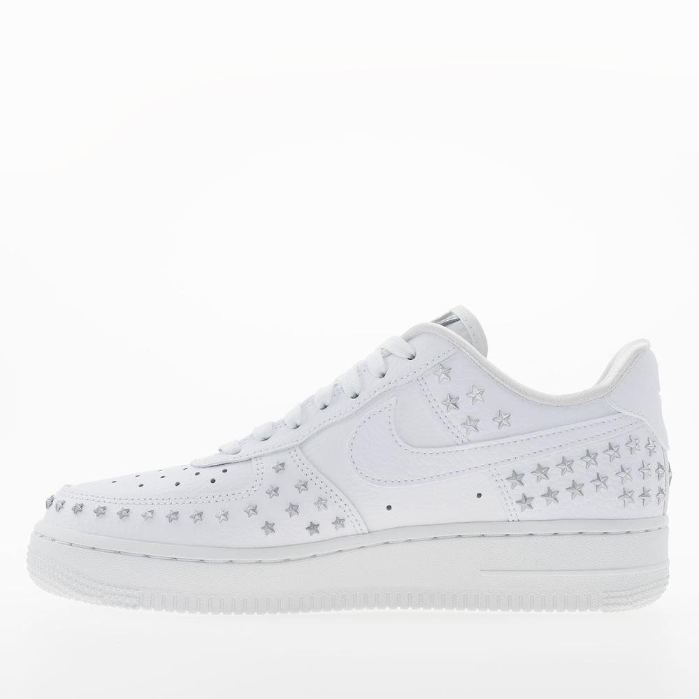 Dámské boty Nike Air Force 1 '07 XX Studded AR0639-100 - bílé