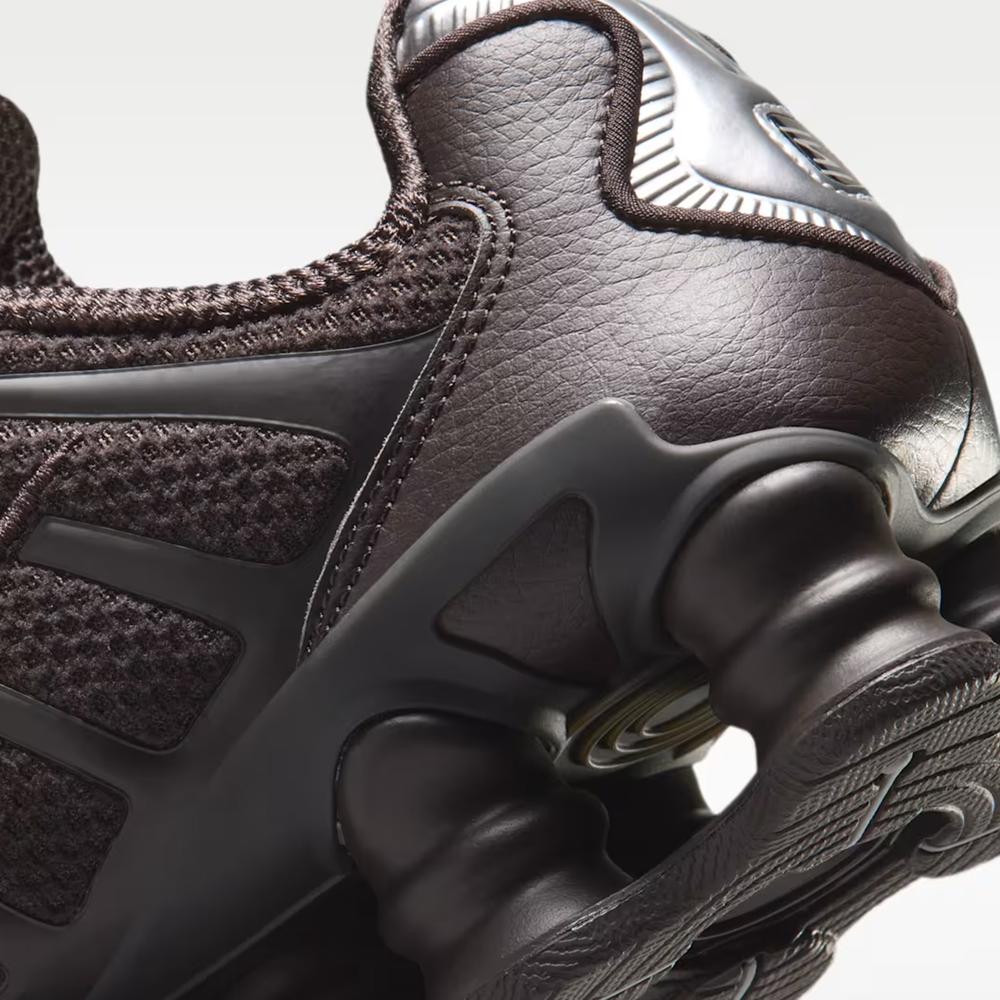 Dámské boty Nike Shox TL IH2559-201 - hnědé