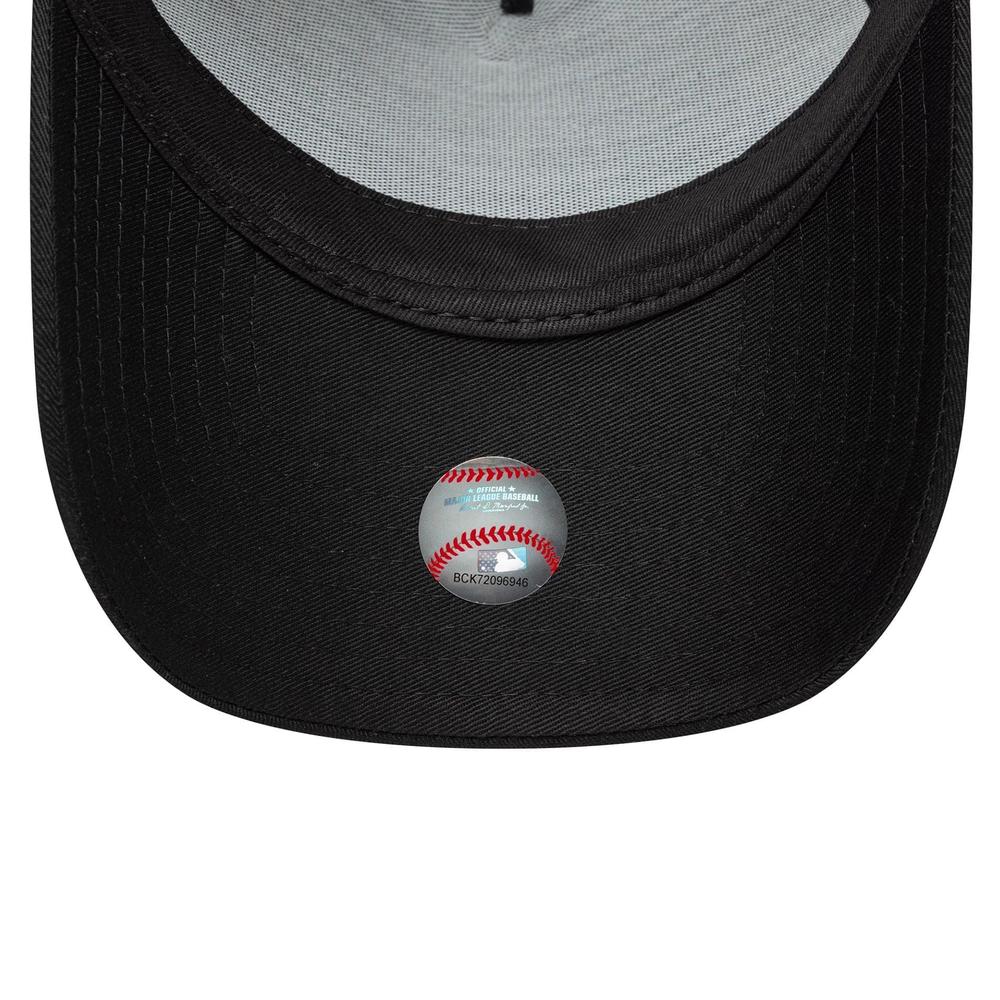 Čepice New Era New York Yankees MLB Metallic 9FORTY E-Frame 60771870 - černé