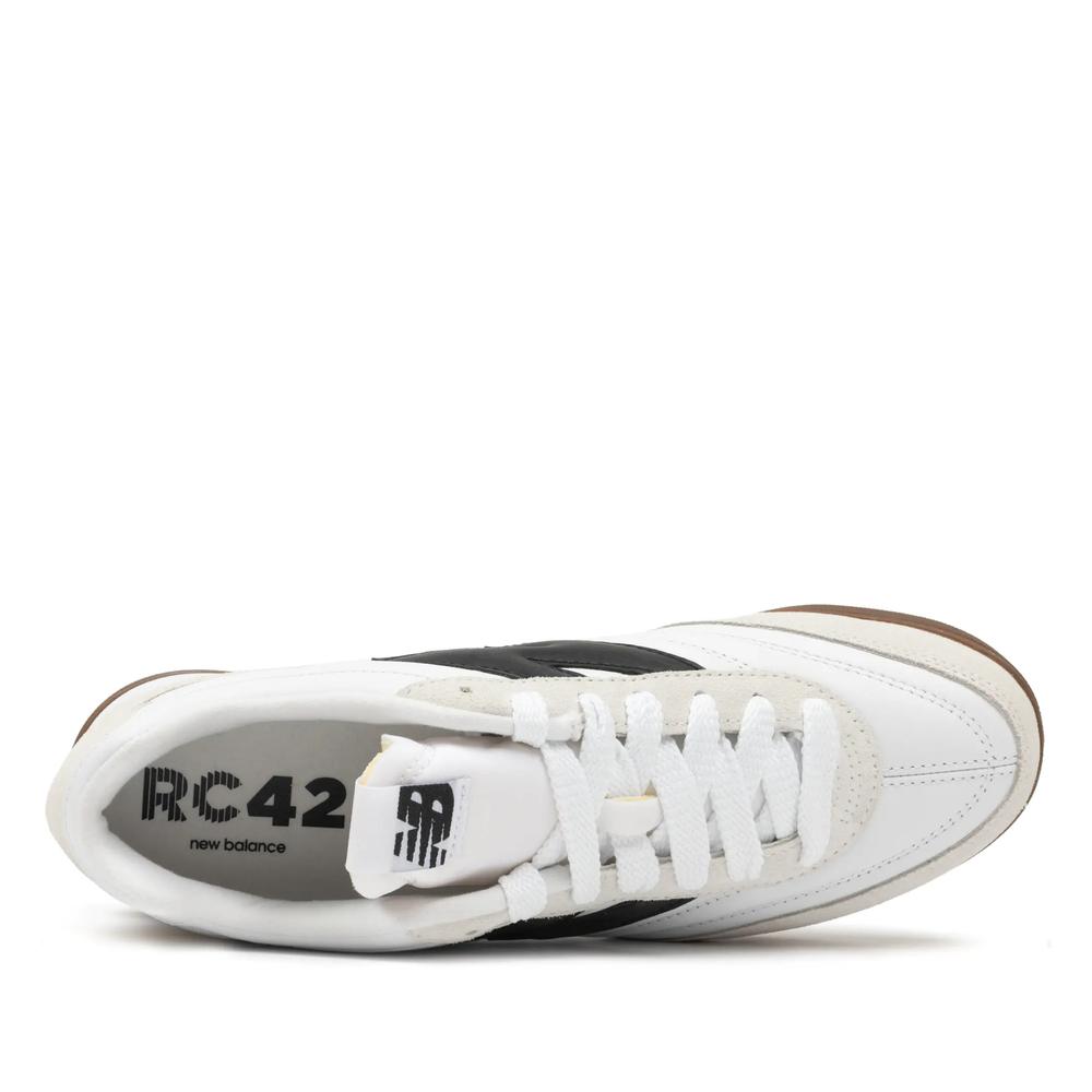 Boty New Balance URC42LA - bílé