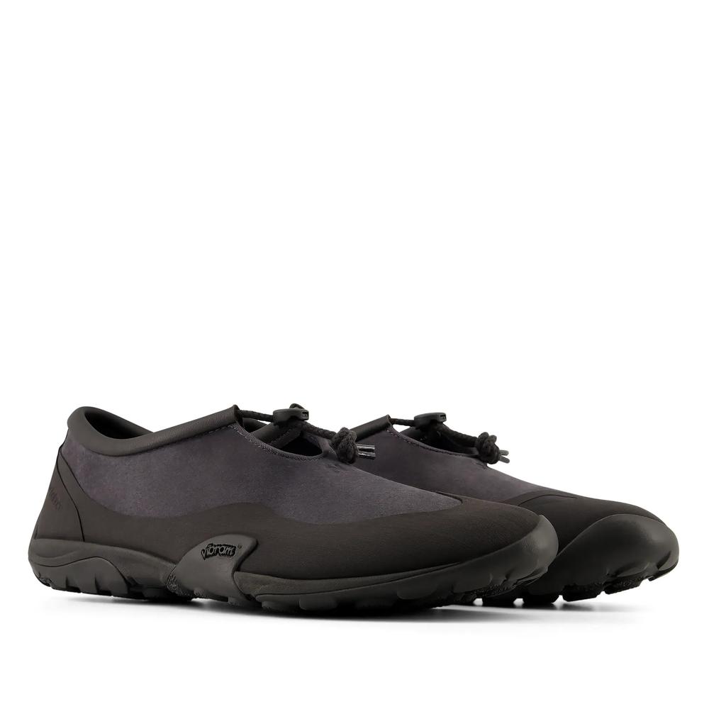 Unisex boty New Balance Minimus MT10T364 - černé