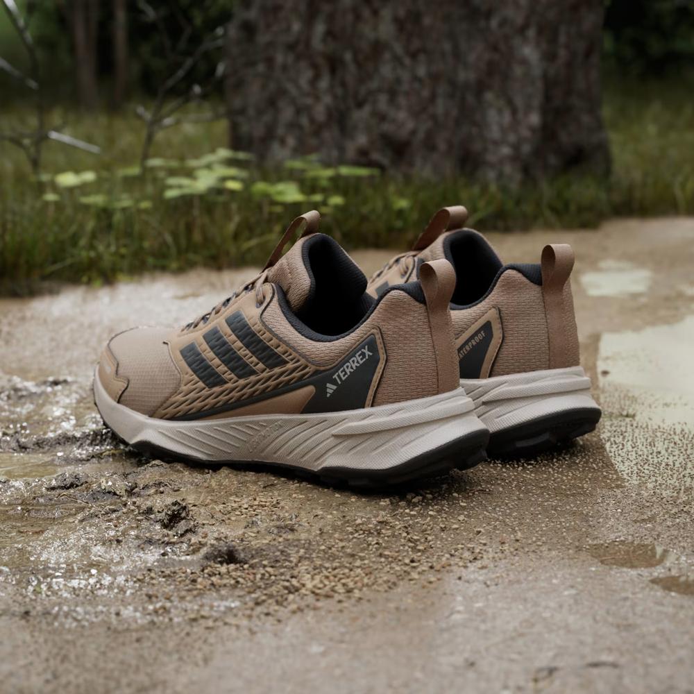 Boty pánské adidas Terrex Tracefinder 2 Climaproof JR7771 - hnědé