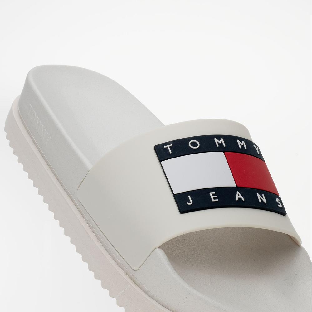 Žabky Tommy Jeans Elevated Flatform EN0EN02451-YBL - bílé