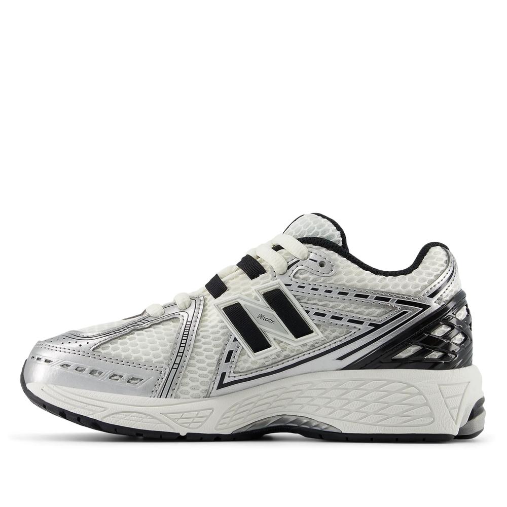 Dětské boty New Balance PC1906ER - stříbně