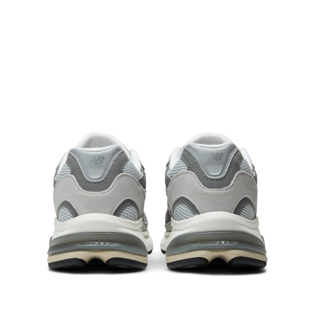 Unisex boty New Balance U201011N - šedivé