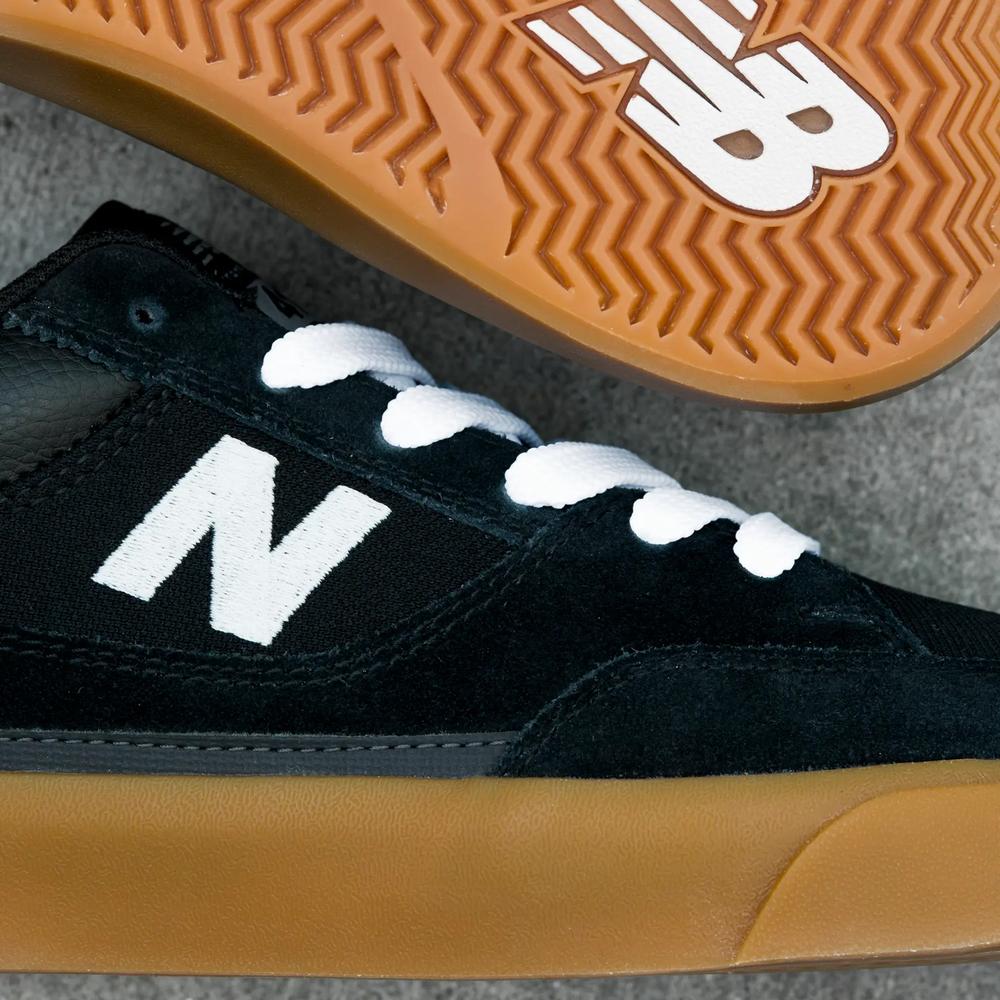 Boty unisex New Balance Numeric UN417BGC - černé