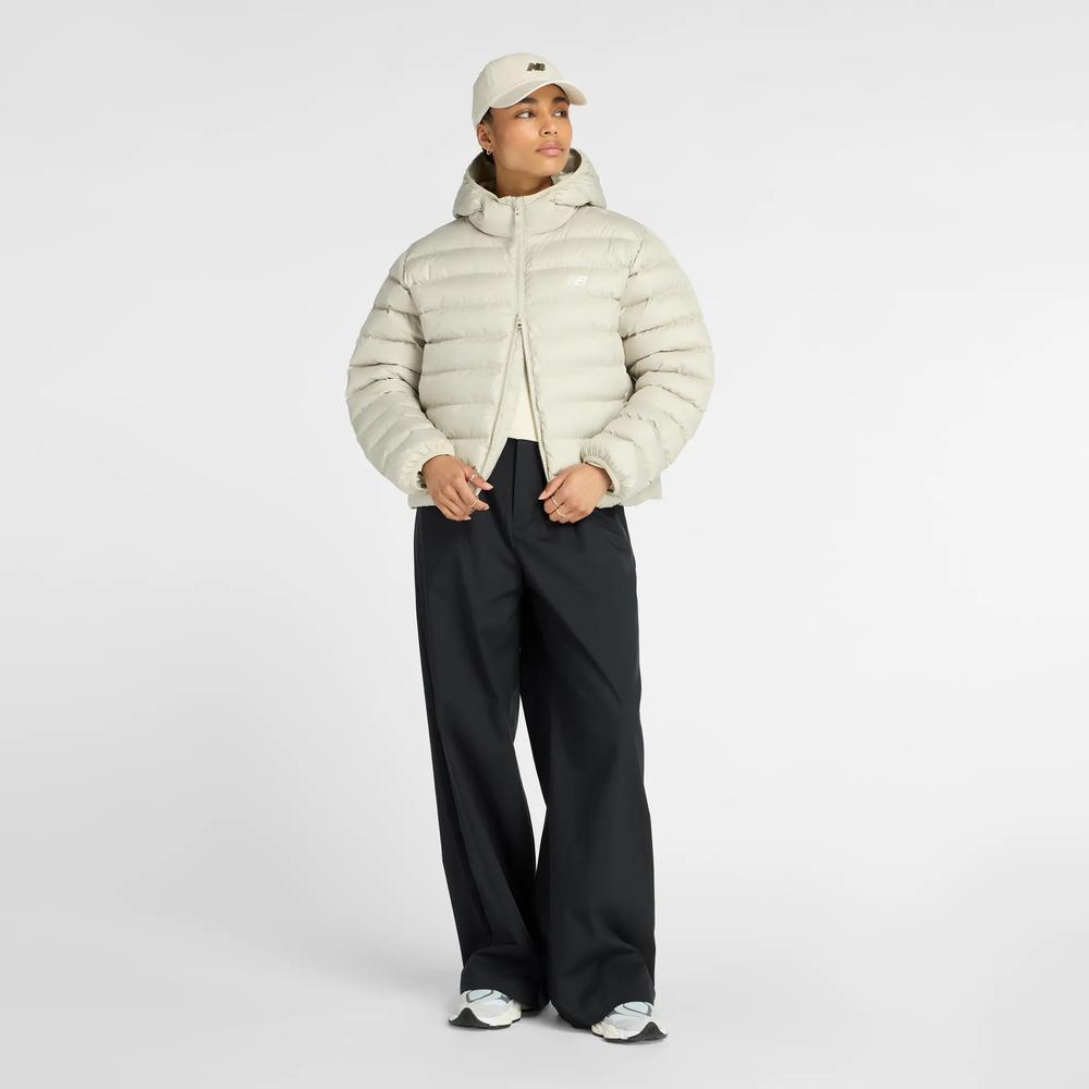 Dámské bunda New Balance WO53500SHY - béžové