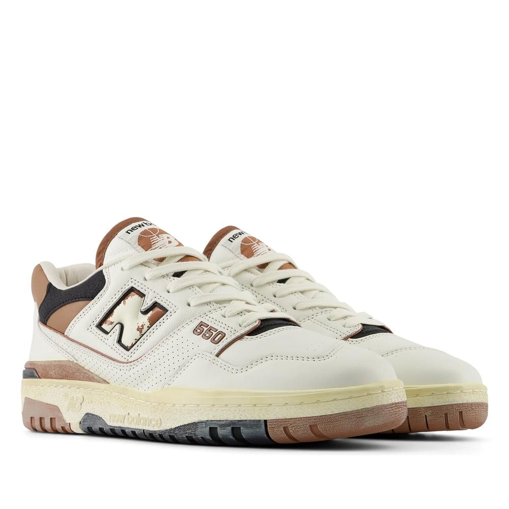 Unisex boty New Balance BB550VGC - bílé