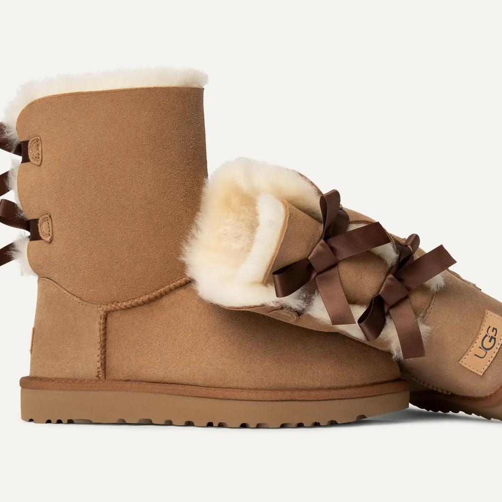 Boty dámské UGG W Bailey Bow II 1016225-CHE - hnedé
