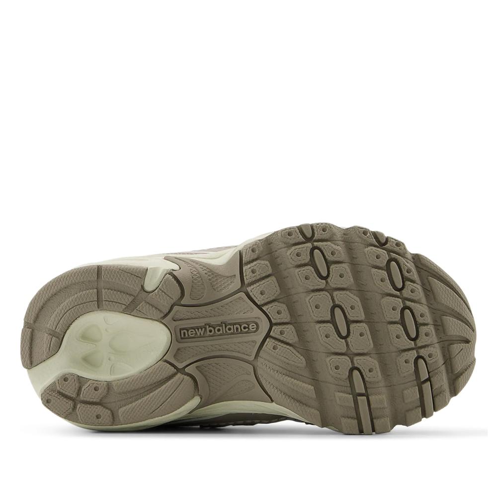 Dětské boty New Balance IZ740SA - hnědé