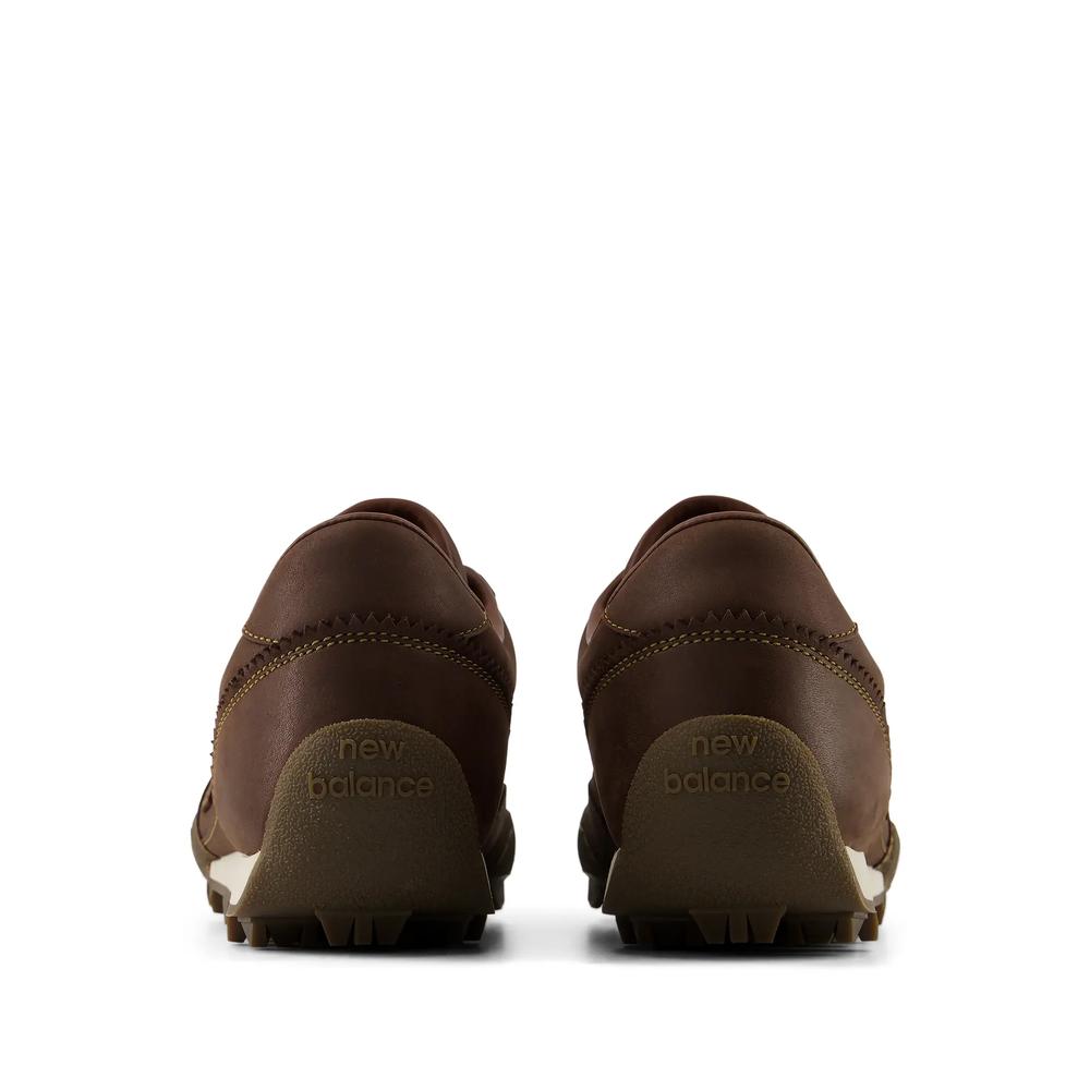 Boty pánské New Balance Gator Run UGTRS5HP - hnědé