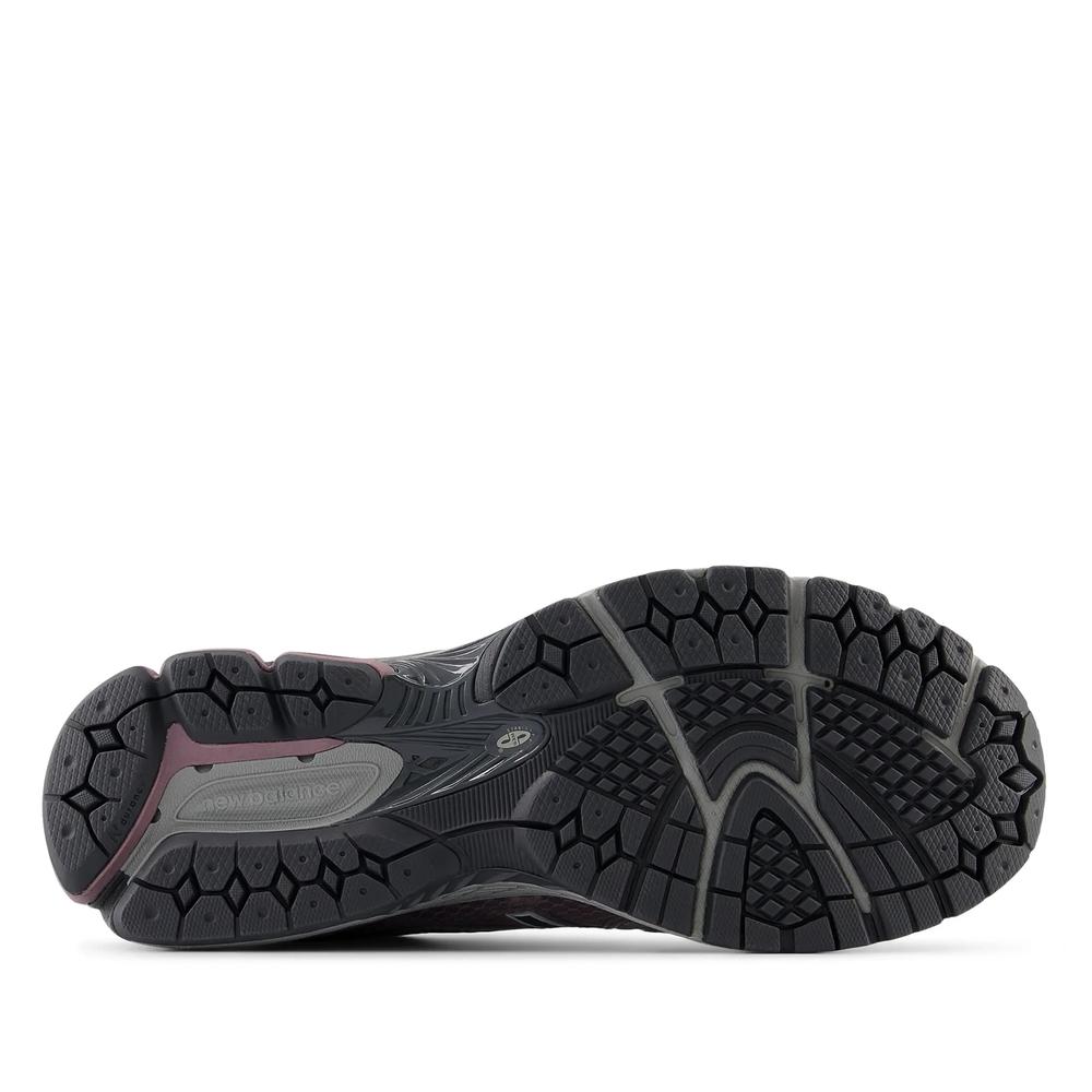 Boty New Balance  860v2 ML860BW2 - různobarevné