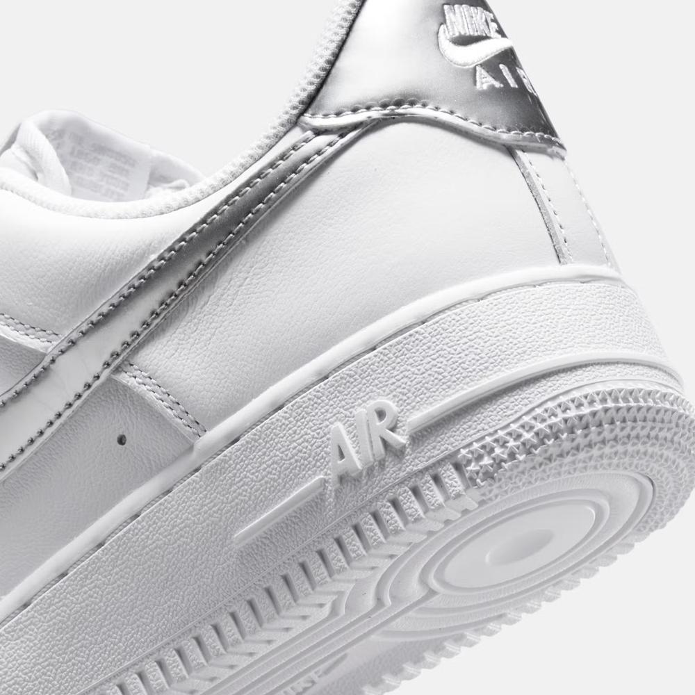 Dámské boty Nike Air Force 1 '07 SE IV5102-100 - bílé