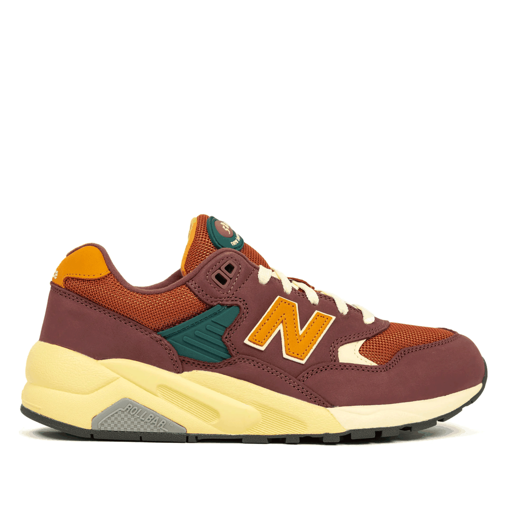 Boty unisex New Balance MT580KDA - hnědé