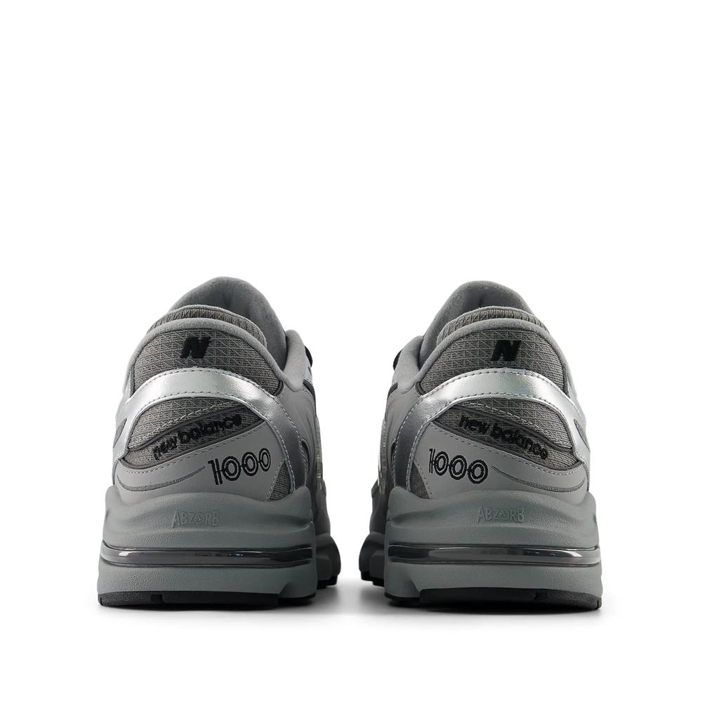 Unisex boty New Balance U10007RF - šedivé