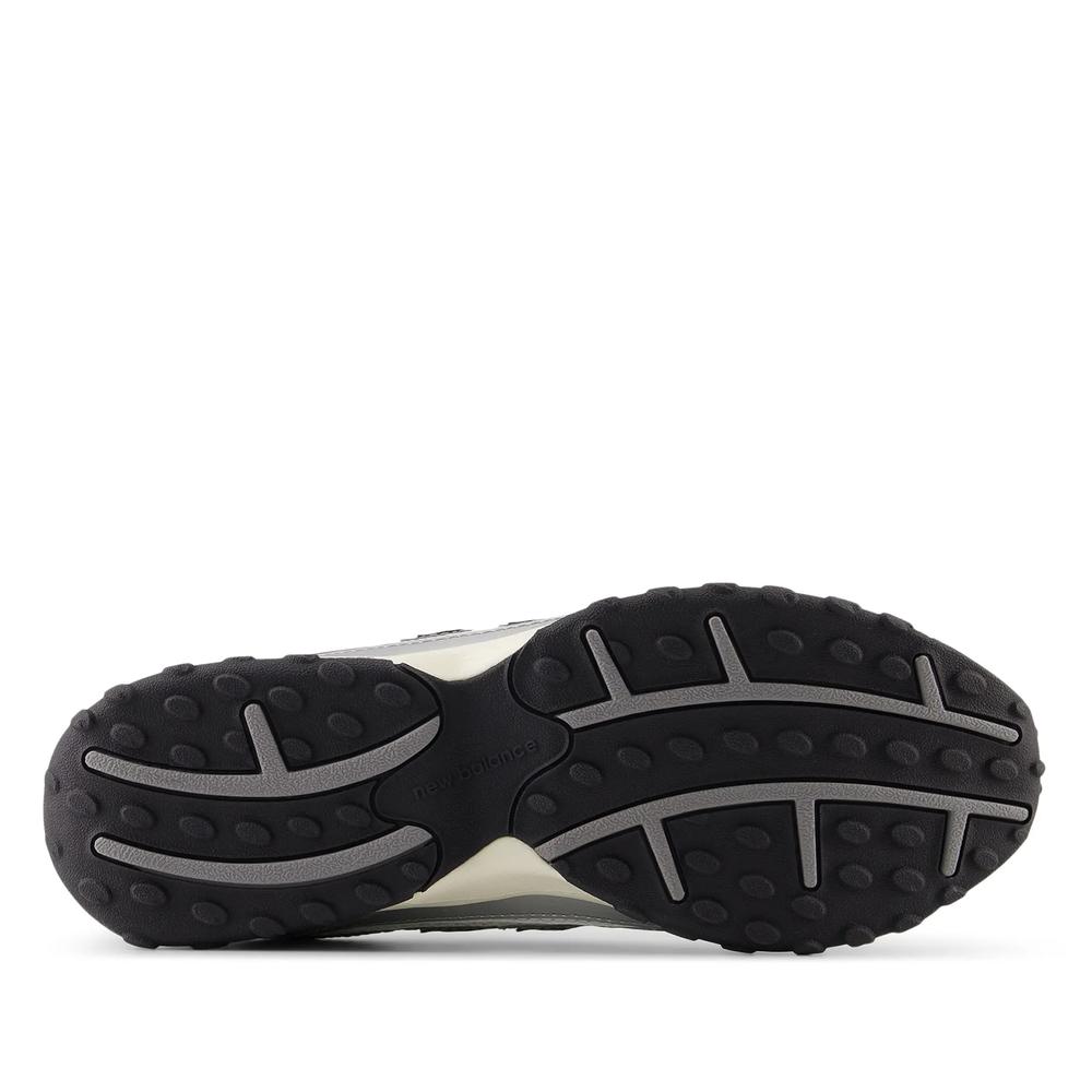 Unisex boty New Balance U204LSWD - stříbně