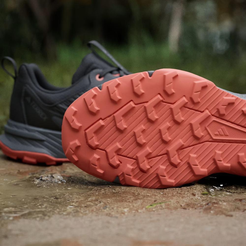 Boty pánské adidas Terrex Tracefinder 2 Climaproof JR9134 - černé