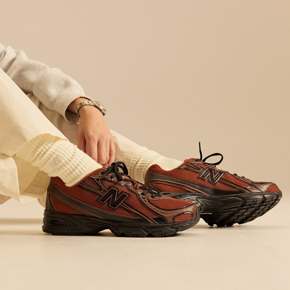 Unisex boty New Balance U7407CB - hnědé