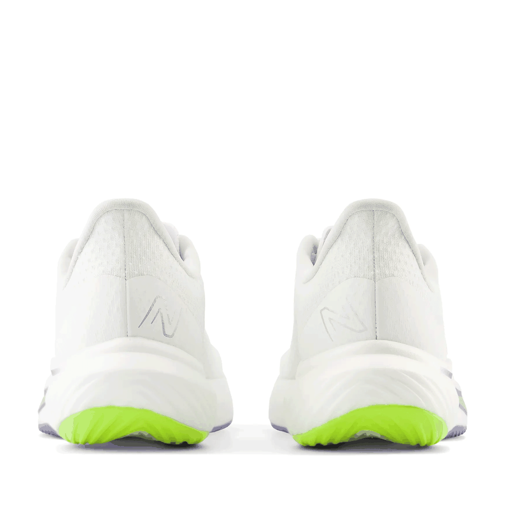 Boty New Balance FuelCell Rebel v3 WFCXCC3 - bílé