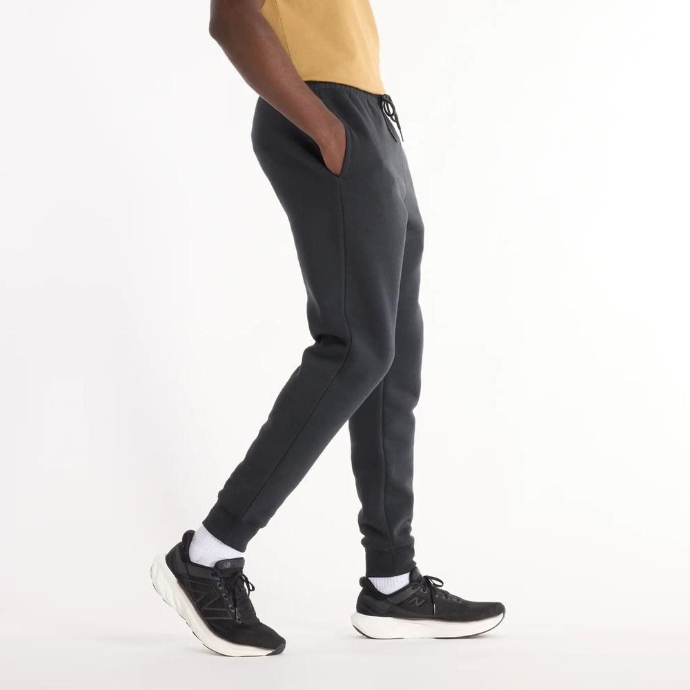 Pánské kalhoty New Balance MP43904BK - černé