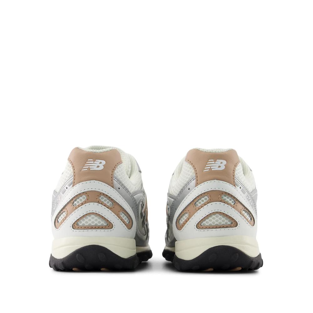 Unisex boty New Balance U204LSWA - stříbně