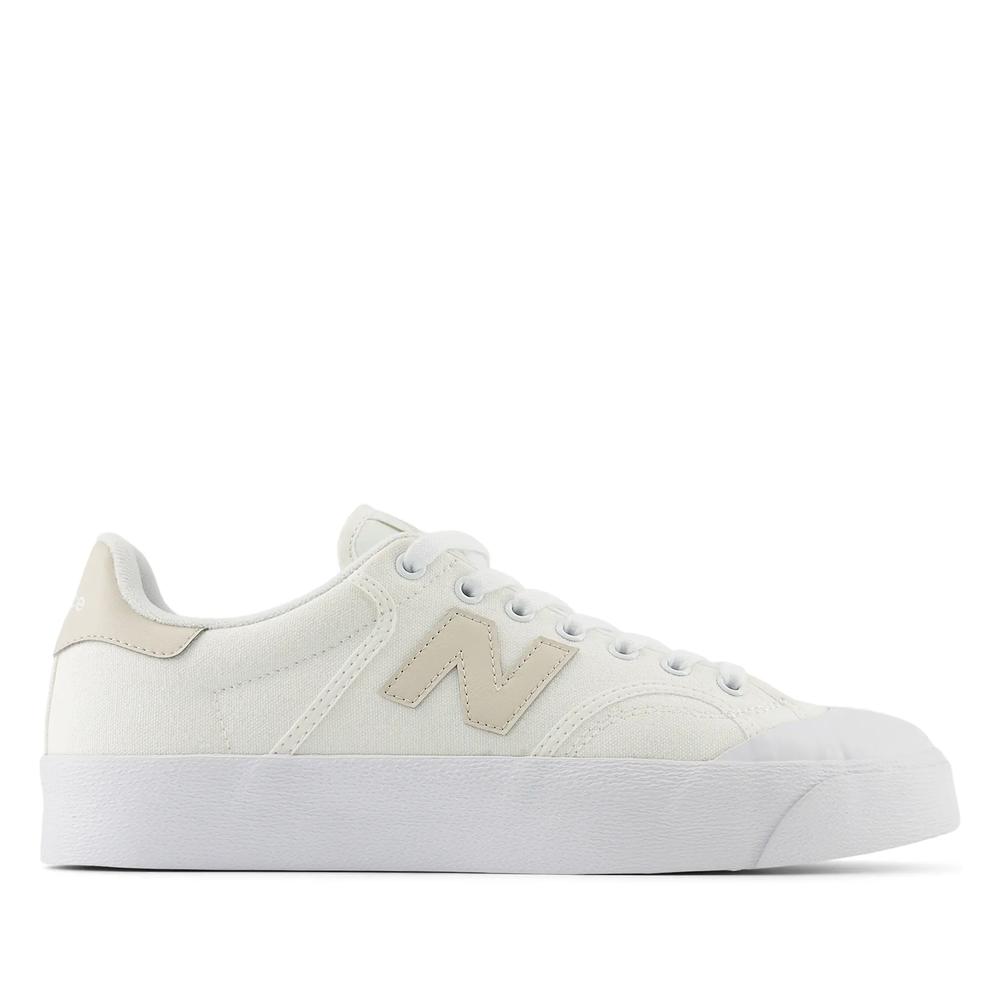 Boty New Balance BB100CGN - bílé