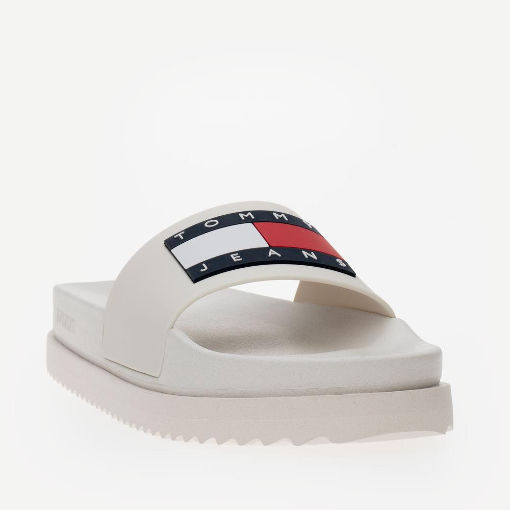 Žabky Tommy Jeans Elevated Flatform EN0EN02451-YBL - bílé