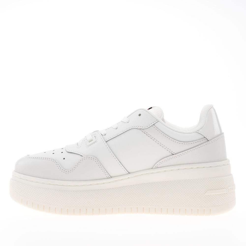 Boty Tommy Jeans TJW Retro Flatform Charm EN0EN02421-YBL - bílé