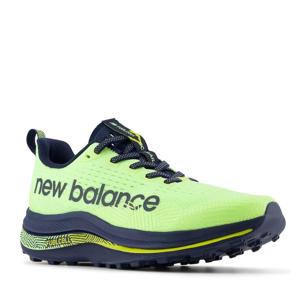 Dámské boty New Balance FuelCell SuperComp Trail WTTRXCC - zelené